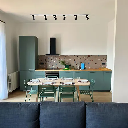 Luci Fra Le Nuvole דירה